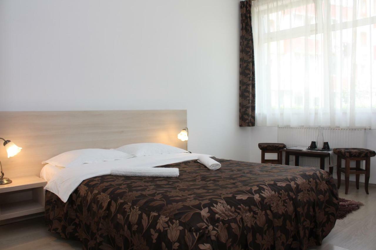 Casa Ianis Hotel Brasov Bagian luar foto